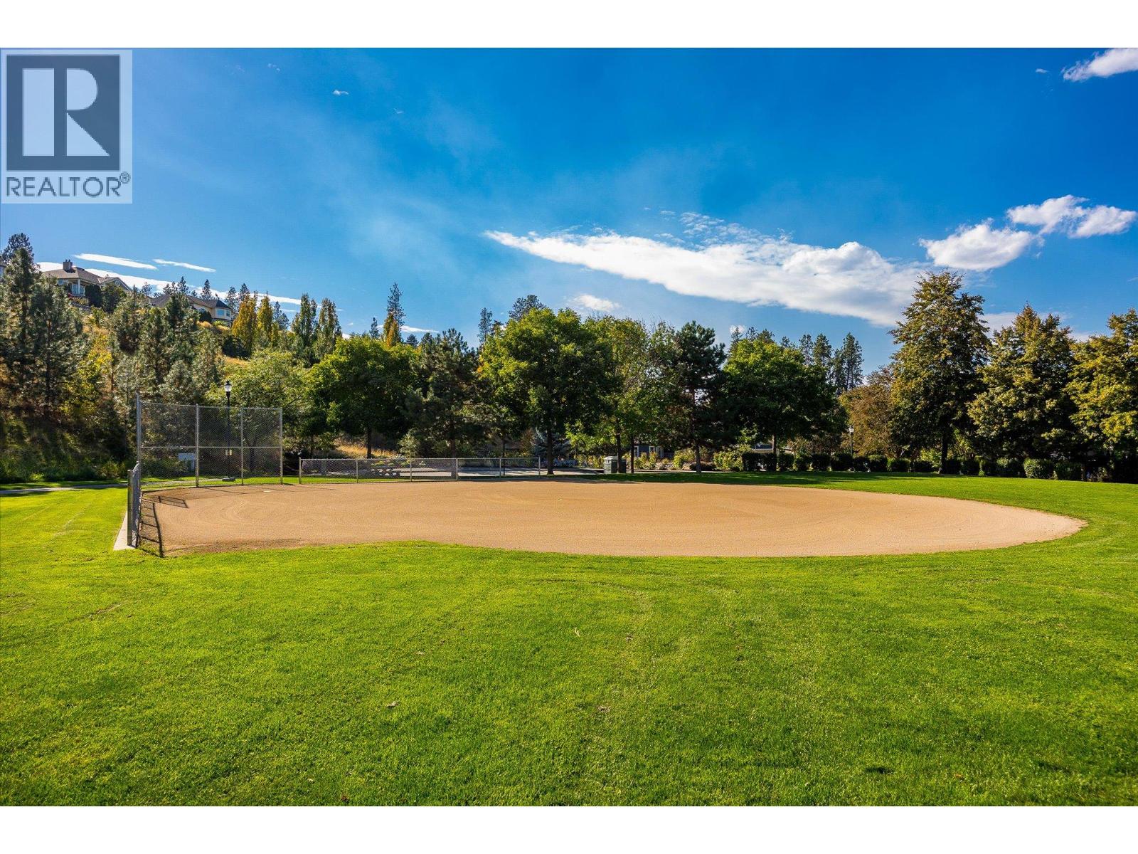  607 Quarry Avenue, Kelowna
