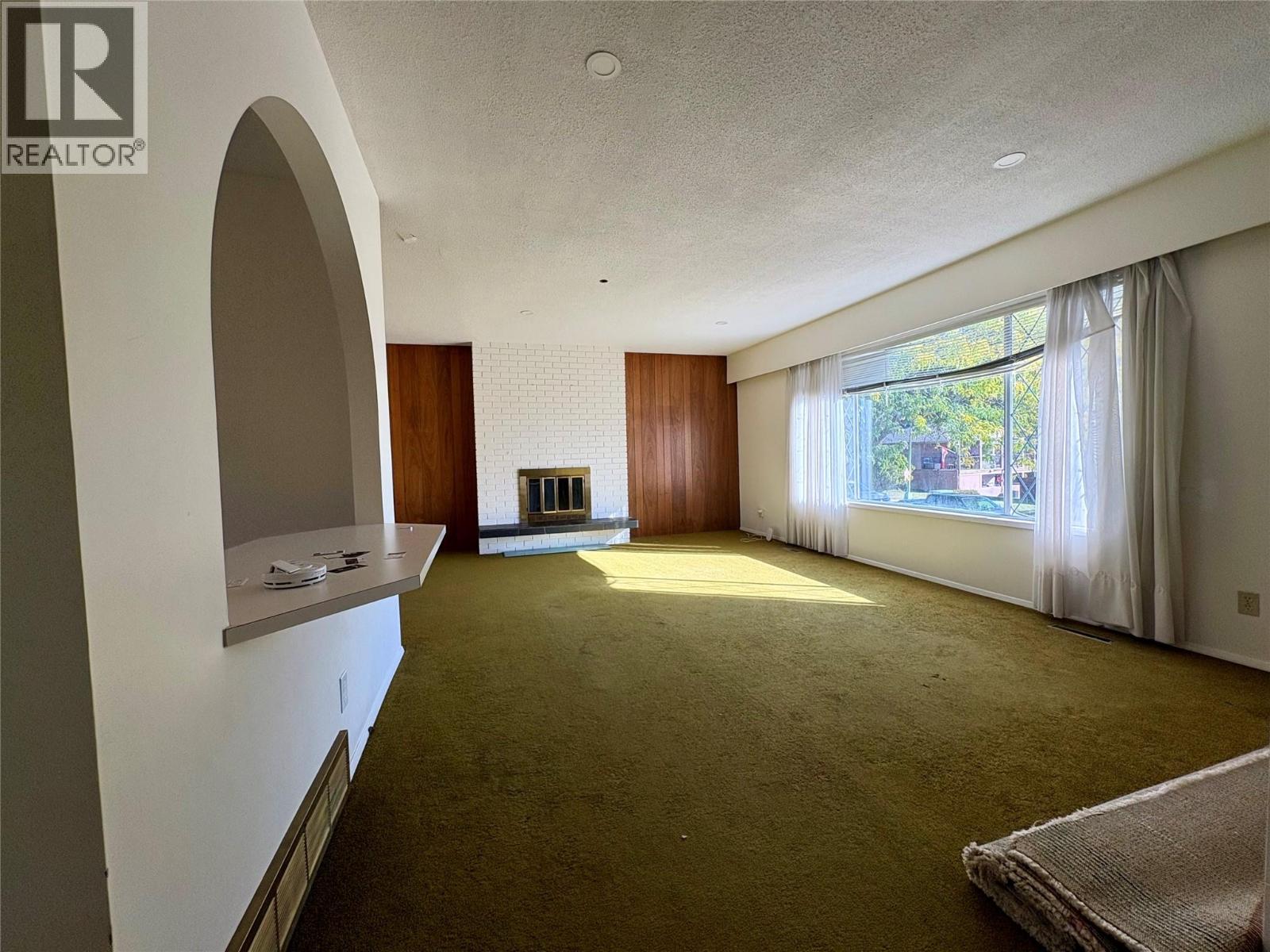  1738 Smithson Drive, Kelowna