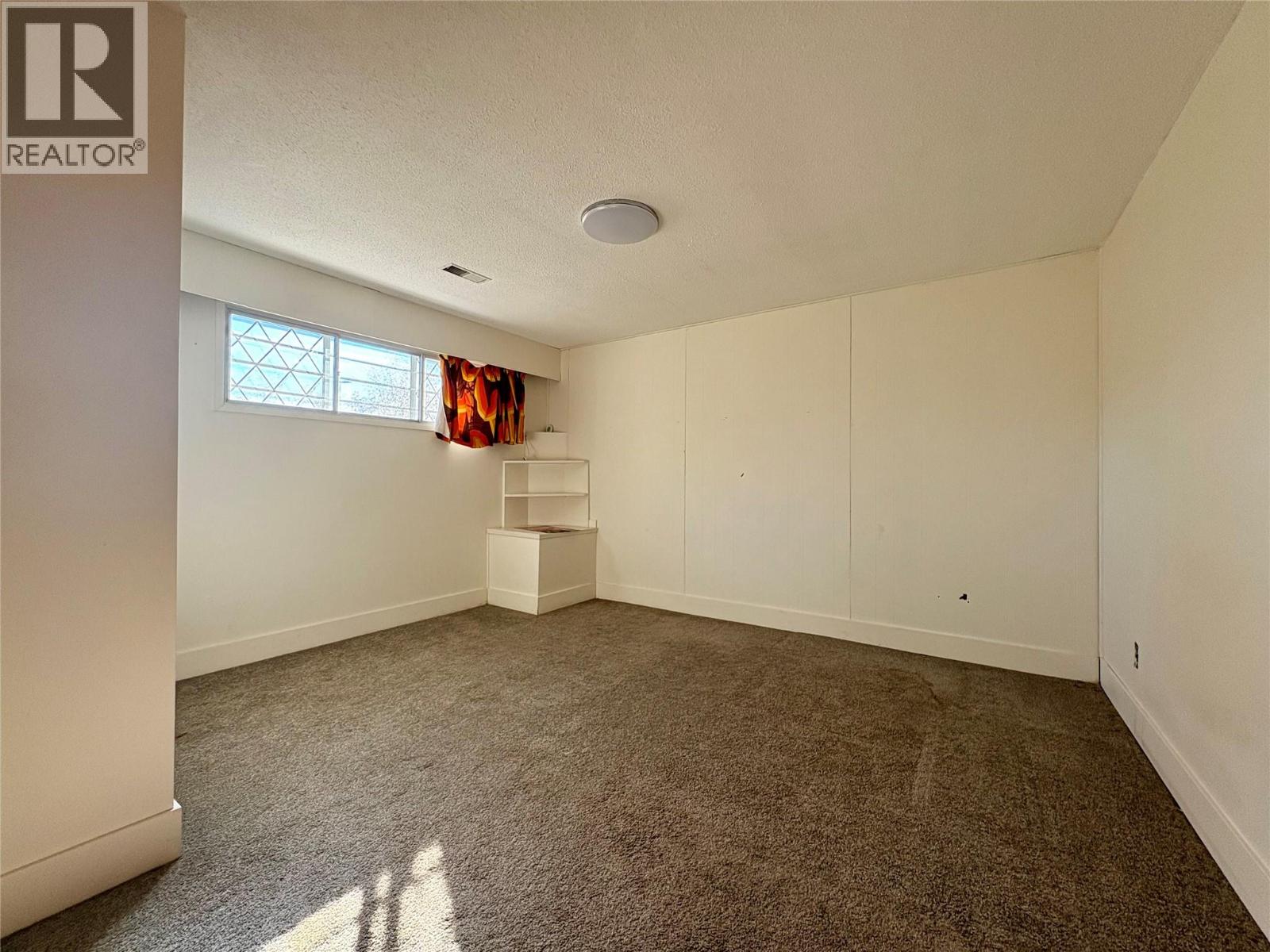  1738 Smithson Drive, Kelowna