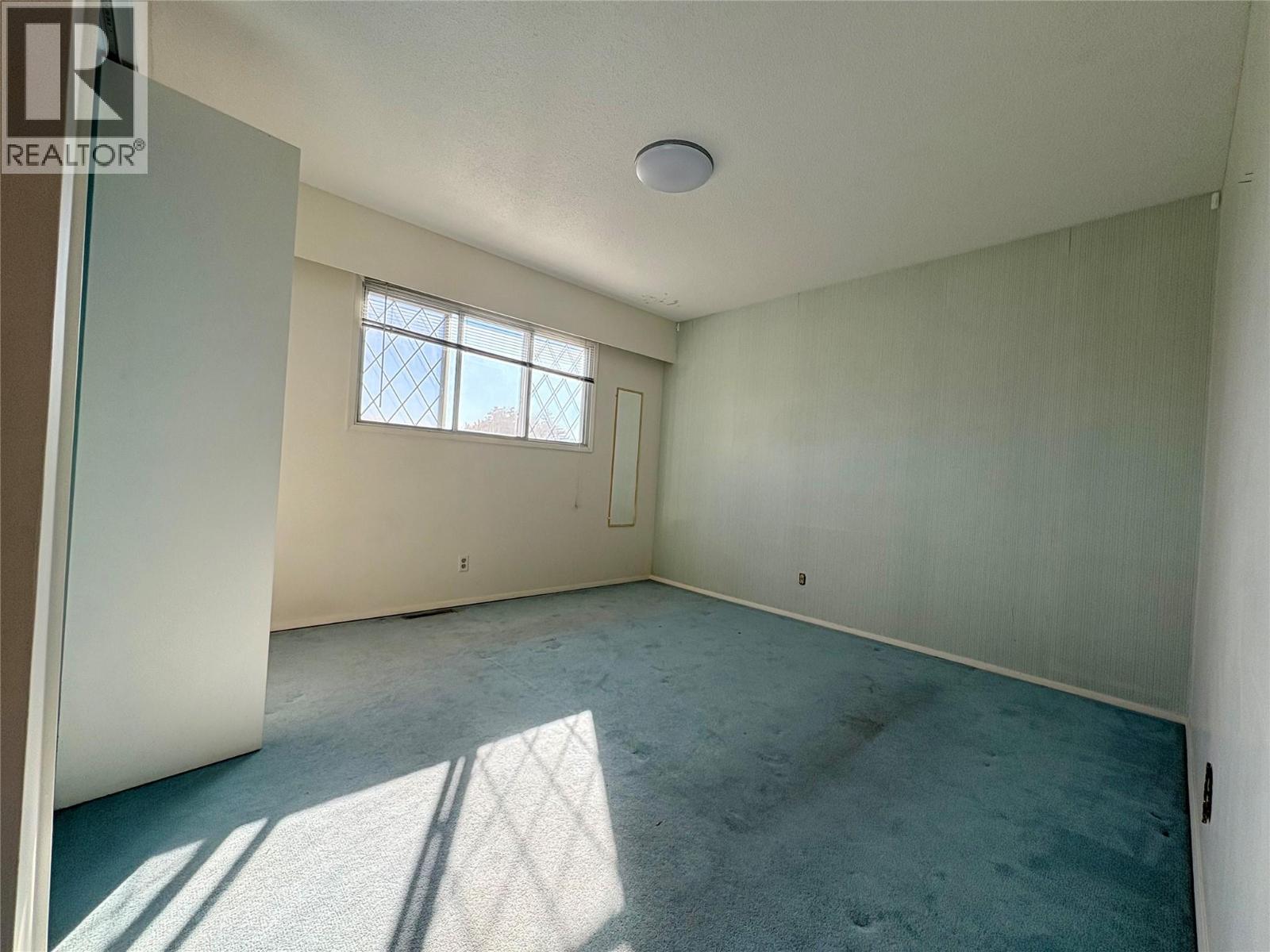  1738 Smithson Drive, Kelowna