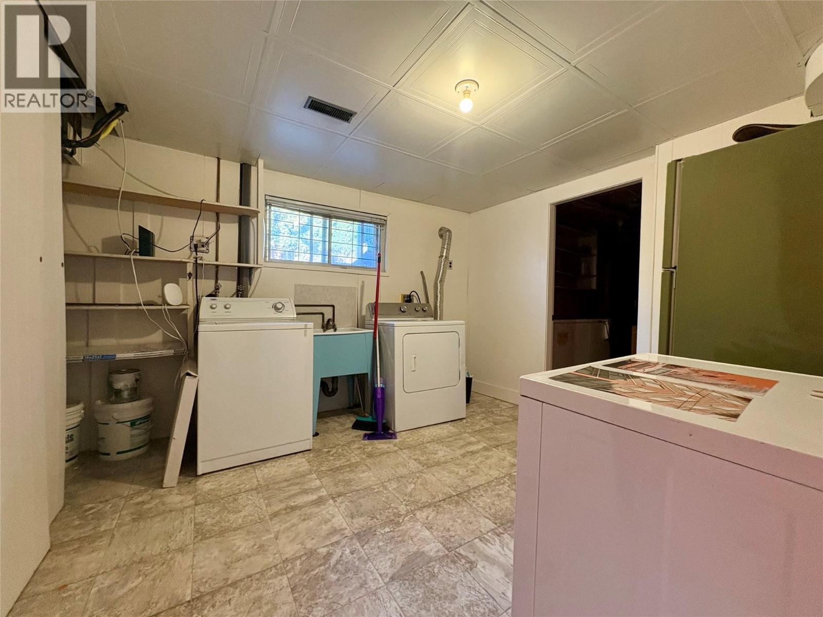  1738 Smithson Drive, Kelowna