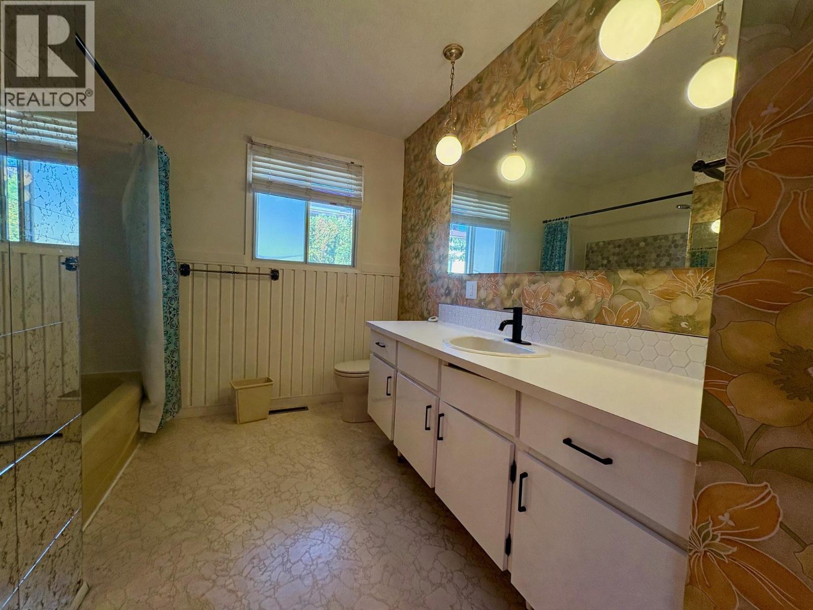  1738 Smithson Drive, Kelowna