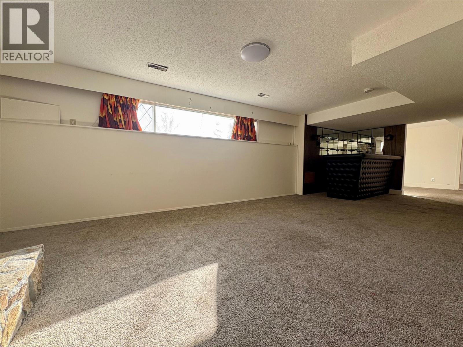  1738 Smithson Drive, Kelowna
