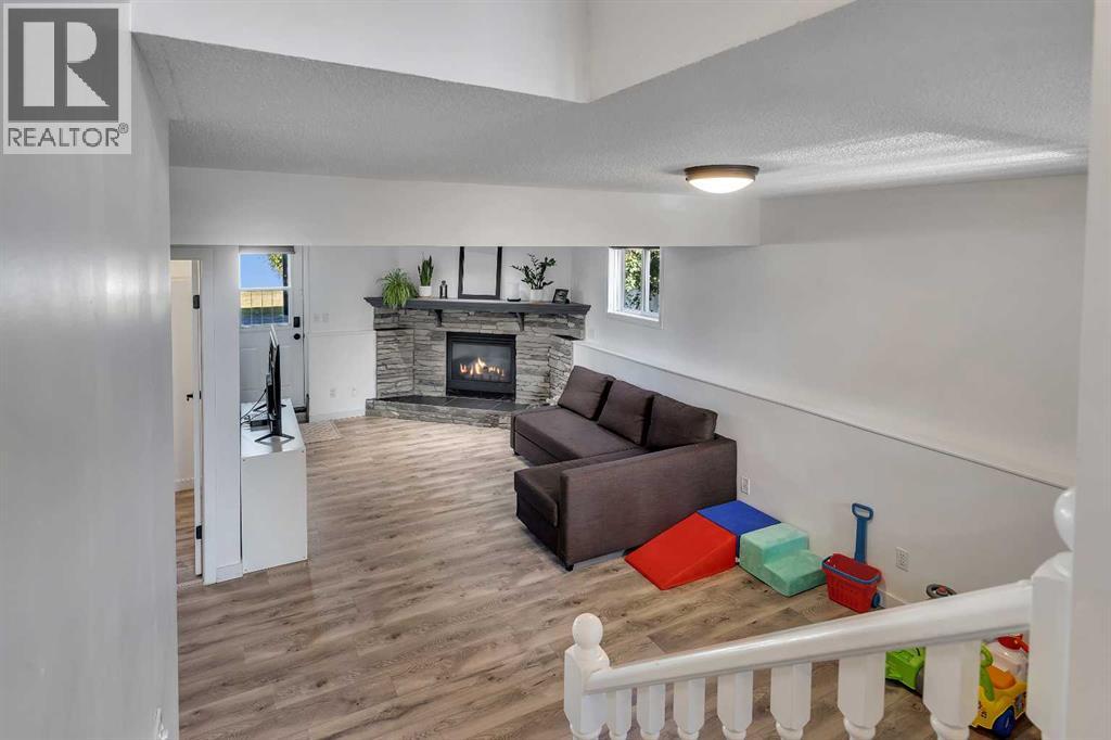 Single Family House 4 Level for Sale in  Coventry Place NE Coventry Hills Calgary 