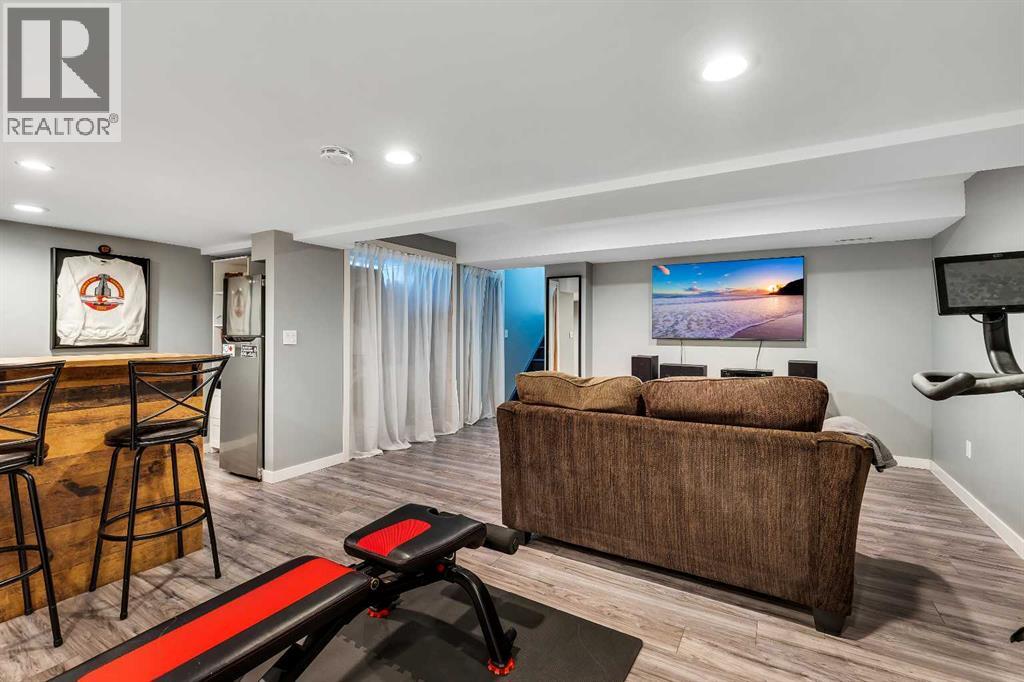 Single Family House 4 Level for Sale in  Coventry Place NE Coventry Hills Calgary 