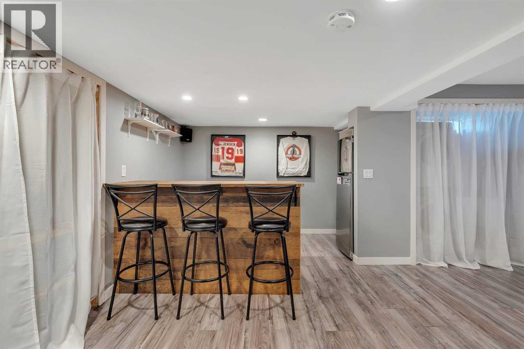 Single Family House 4 Level for Sale in  Coventry Place NE Coventry Hills Calgary 