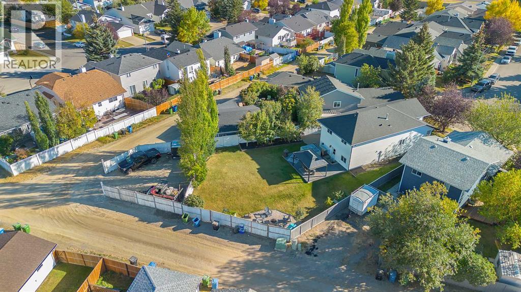 Single Family House 4 Level for Sale in  Coventry Place NE Coventry Hills Calgary 