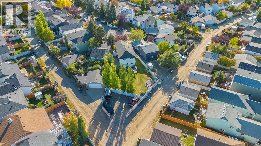 Single Family House 4 Level for Sale in  Coventry Place NE Coventry Hills Calgary 