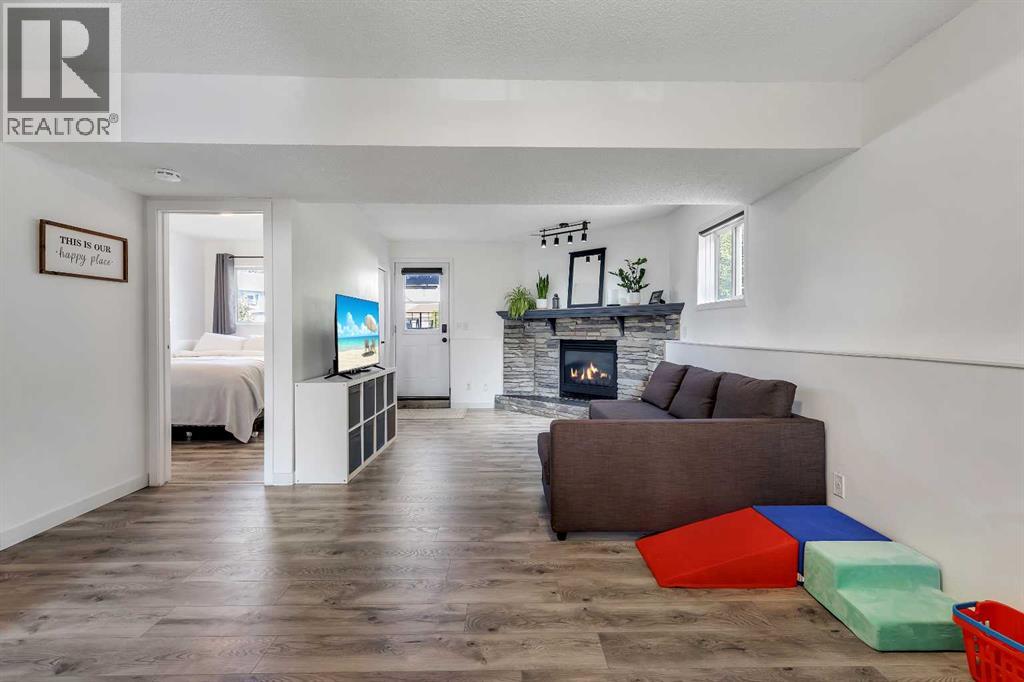 Single Family House 4 Level for Sale in  Coventry Place NE Coventry Hills Calgary 