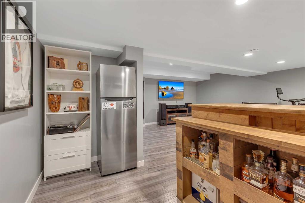 Single Family House 4 Level for Sale in  Coventry Place NE Coventry Hills Calgary 