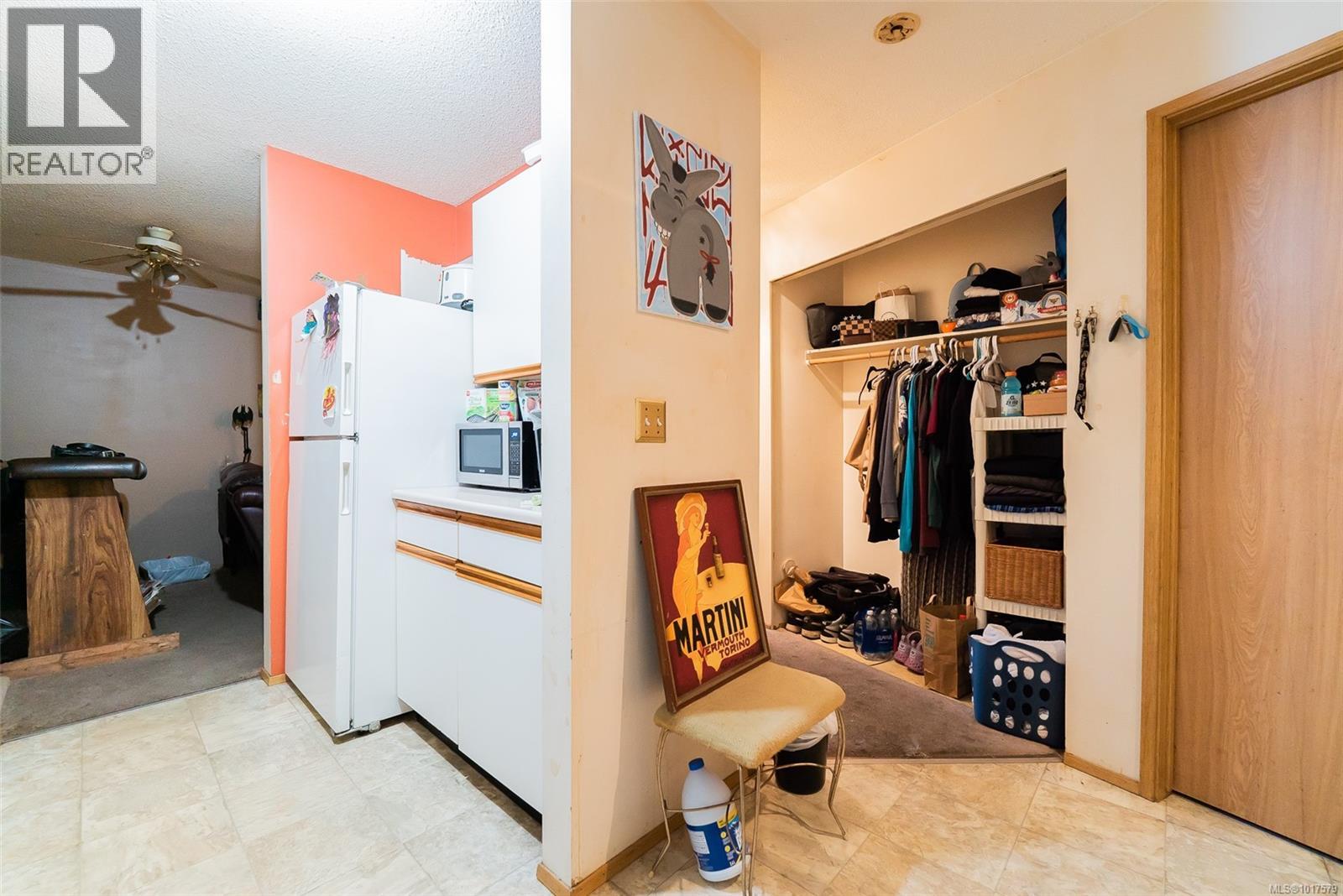 #202 3089 Barons Rd - 5