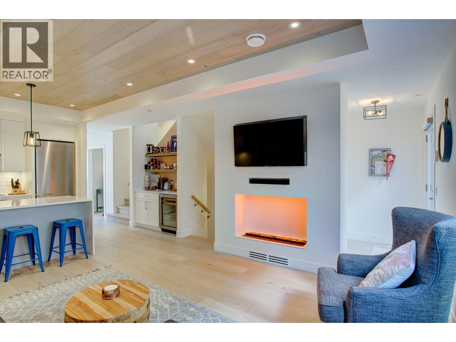 102 1308 Richter Street, Kelowna