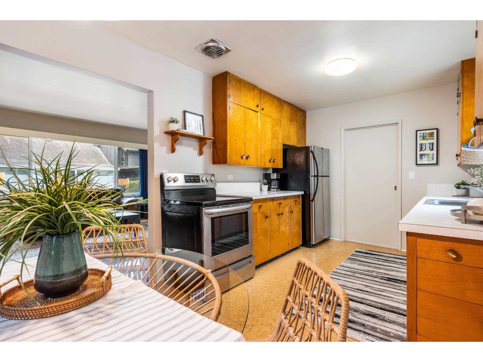 404 BIRCH STREET, Cultus Lake North, Cultus Lake