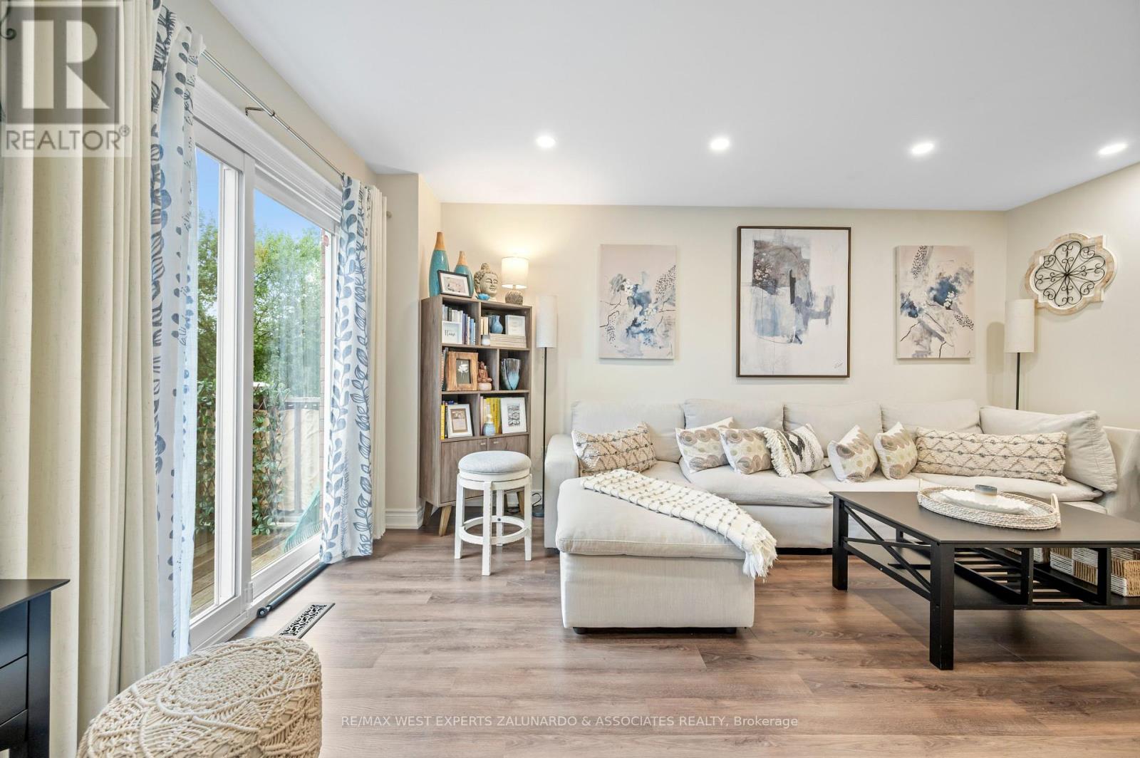 Single Family House for Sale in  WALLACE DRIVE Barrie (Northwest) 