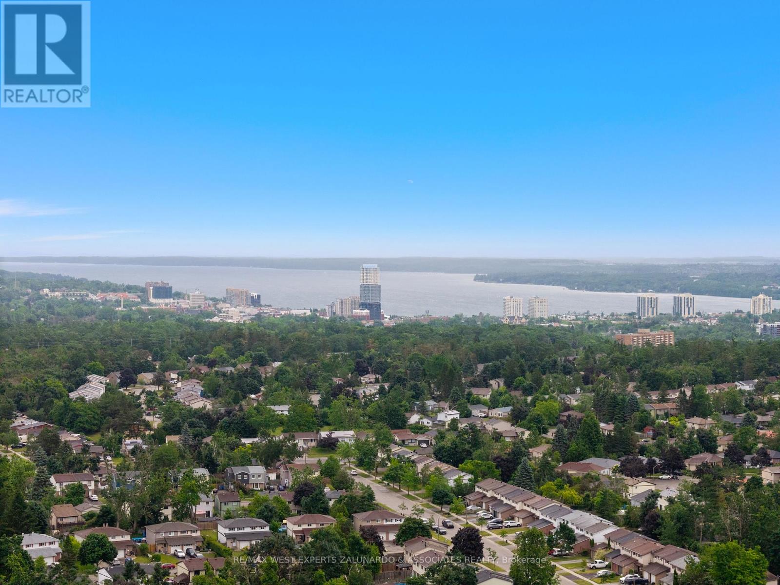 Single Family House for Sale in  WALLACE DRIVE Barrie (Northwest) 