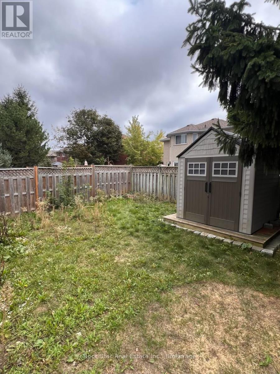 Single Family House for Sale in  DELANEY CRESCENT Barrie (Northwest) 