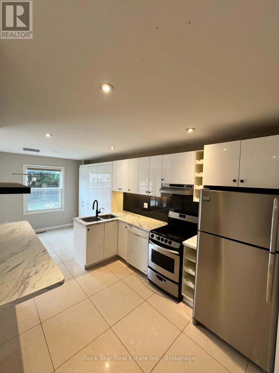 Single Family House for Sale in  DELANEY CRESCENT Barrie (Northwest) 