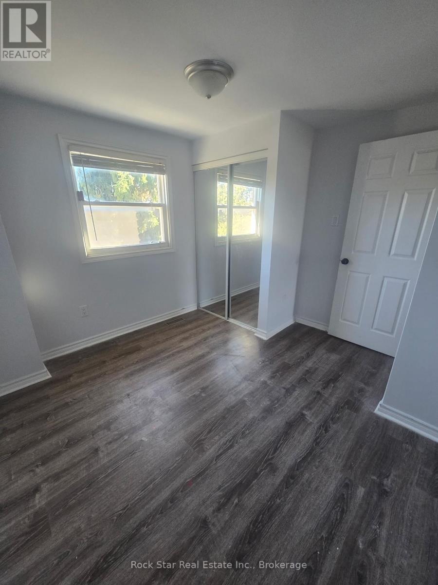 Single Family House for Sale in  DELANEY CRESCENT Barrie (Northwest) 