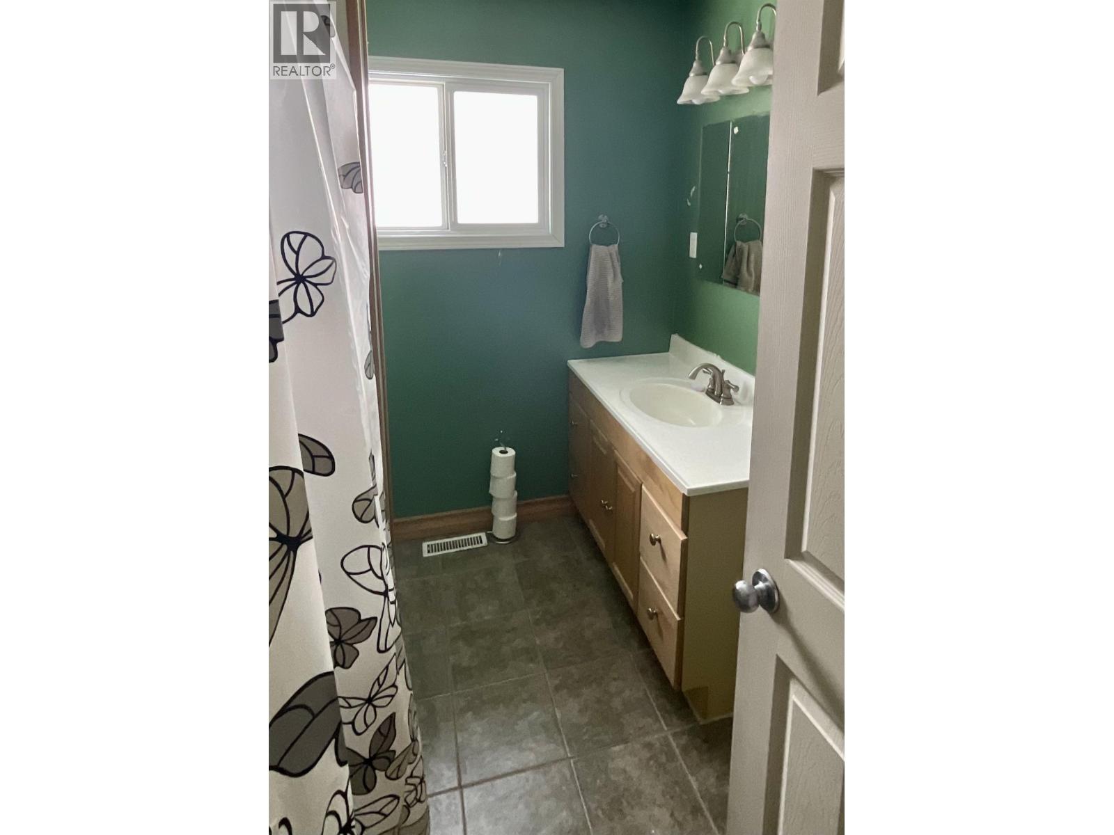 9108 PINE ROAD, Fort St. John