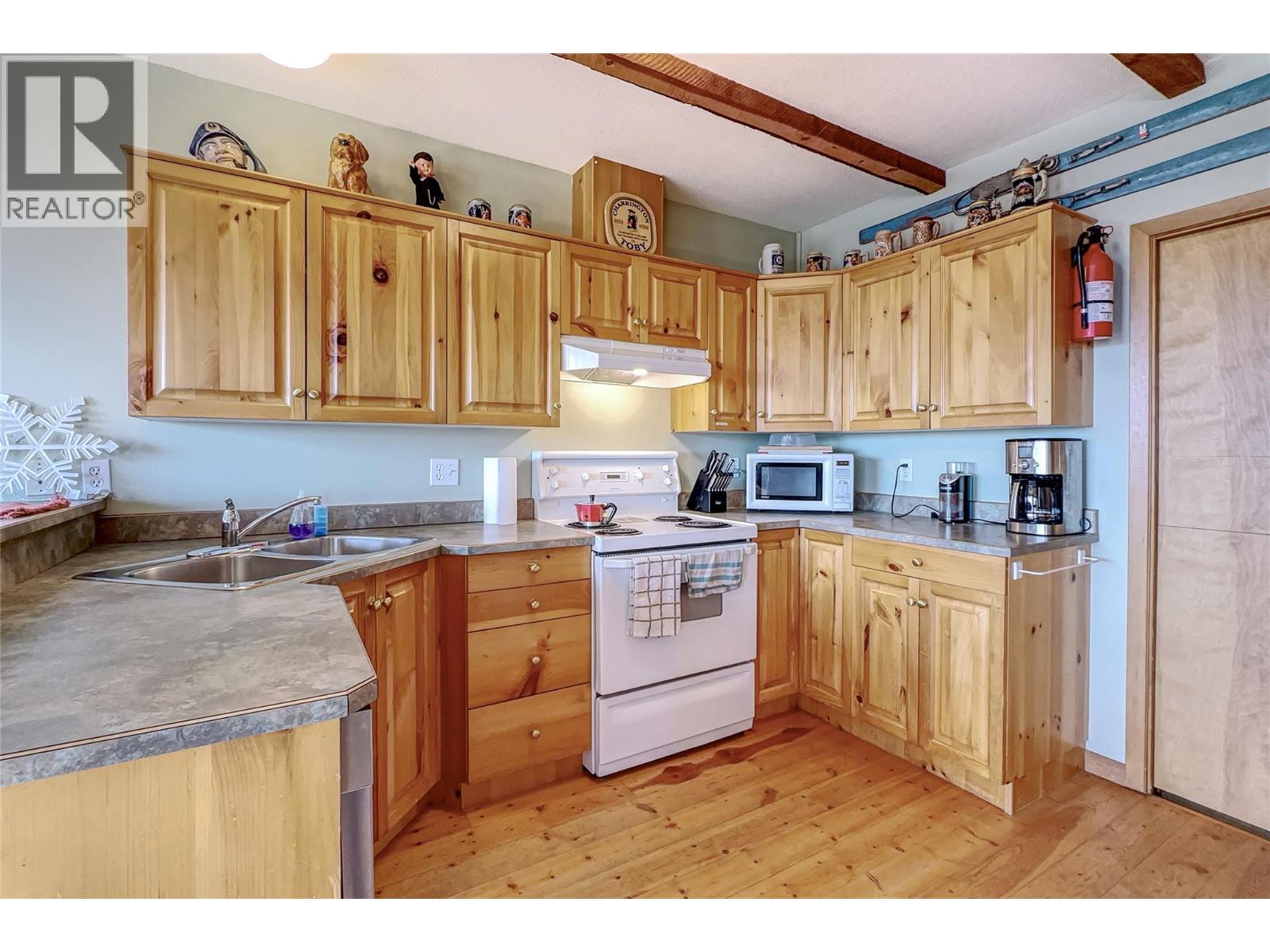 D 4820 Snowpines Road, Big White
