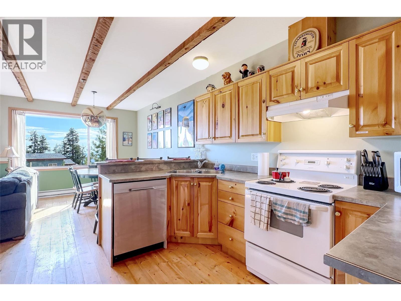 D 4820 Snowpines Road, Big White