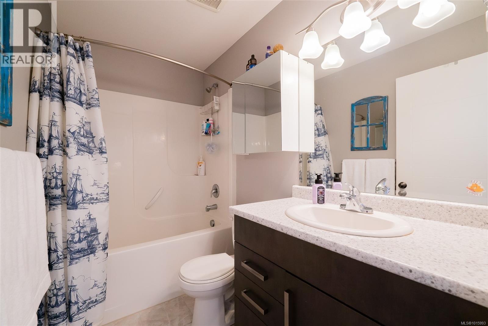 2174 Village Dr, Nanaimo