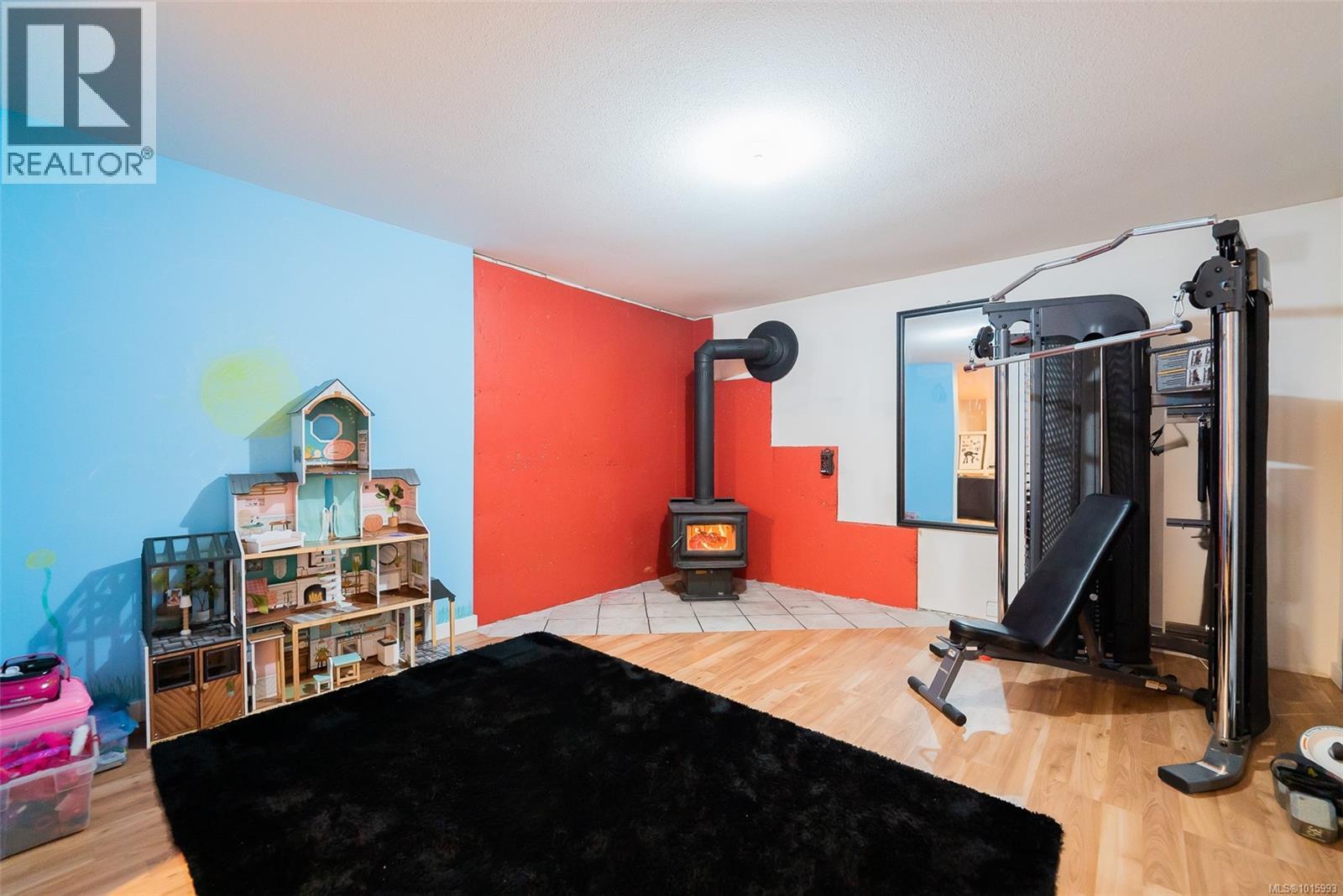 2174 Village Dr, Nanaimo