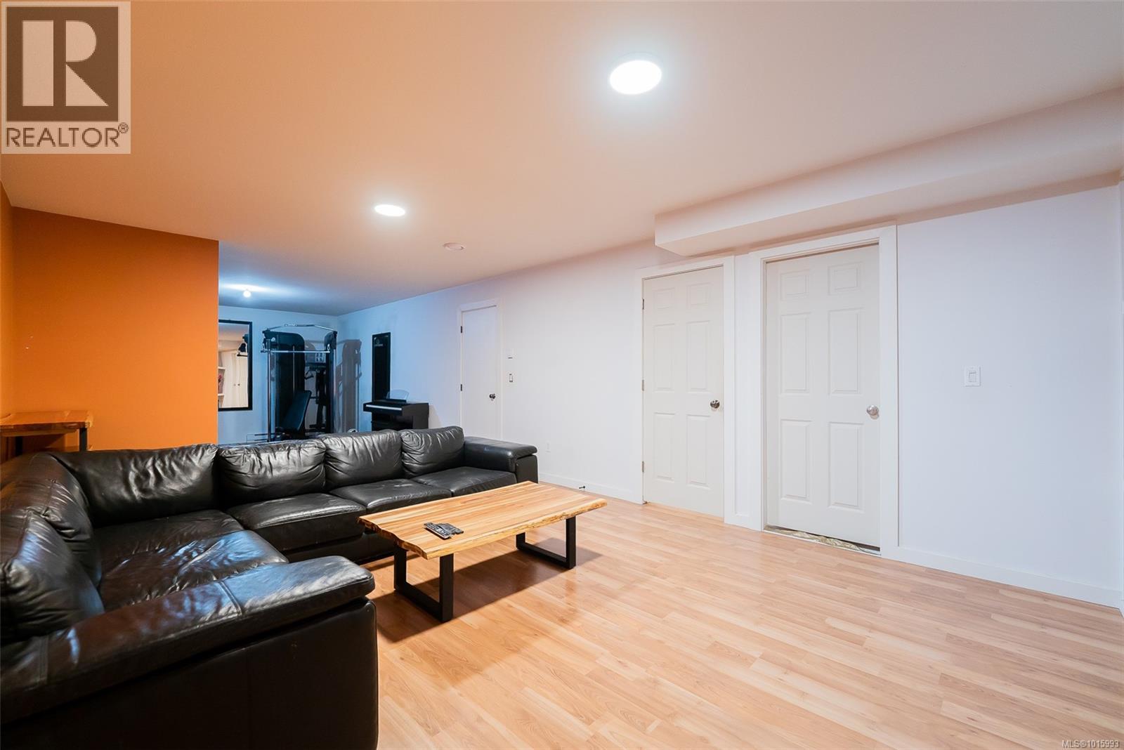 2174 Village Dr, Nanaimo