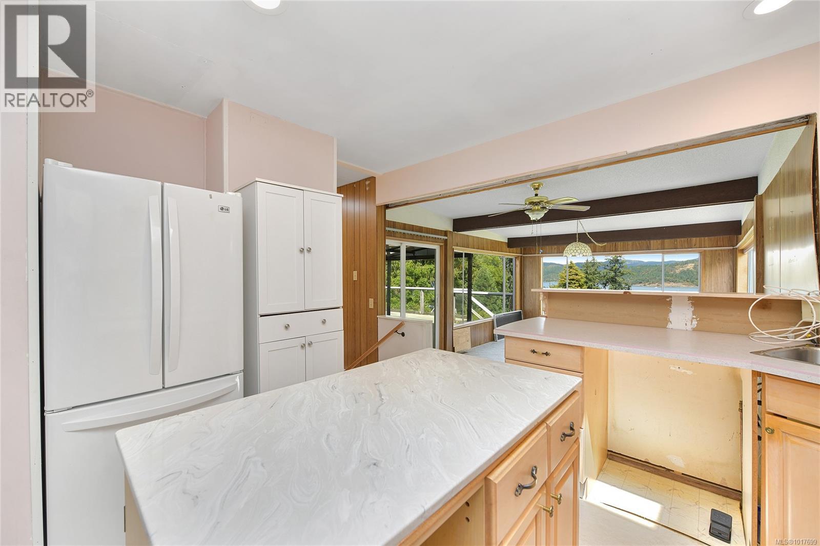 1125 Fairbanks Rd, Duncan