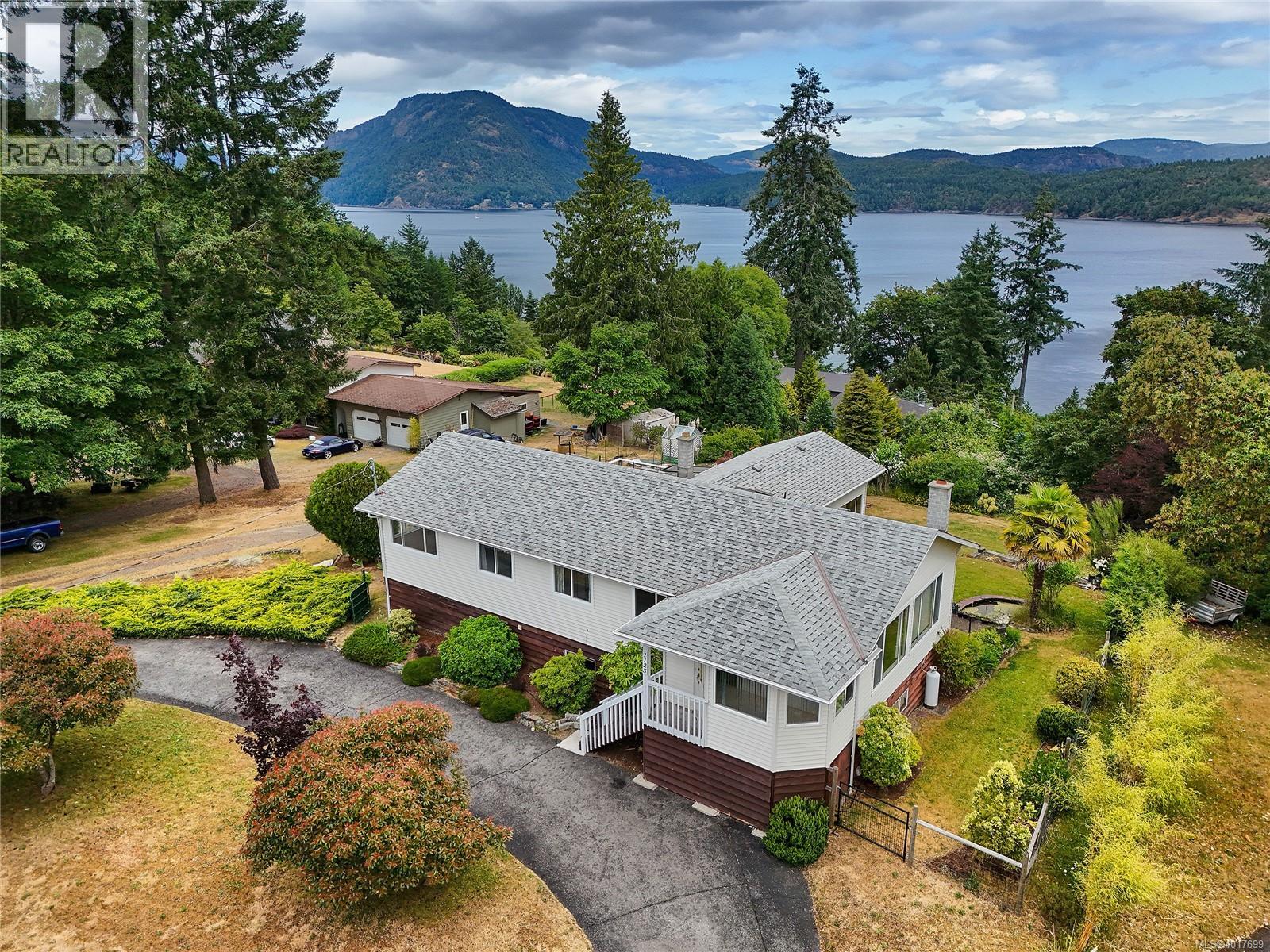 1125 Fairbanks Rd, Duncan