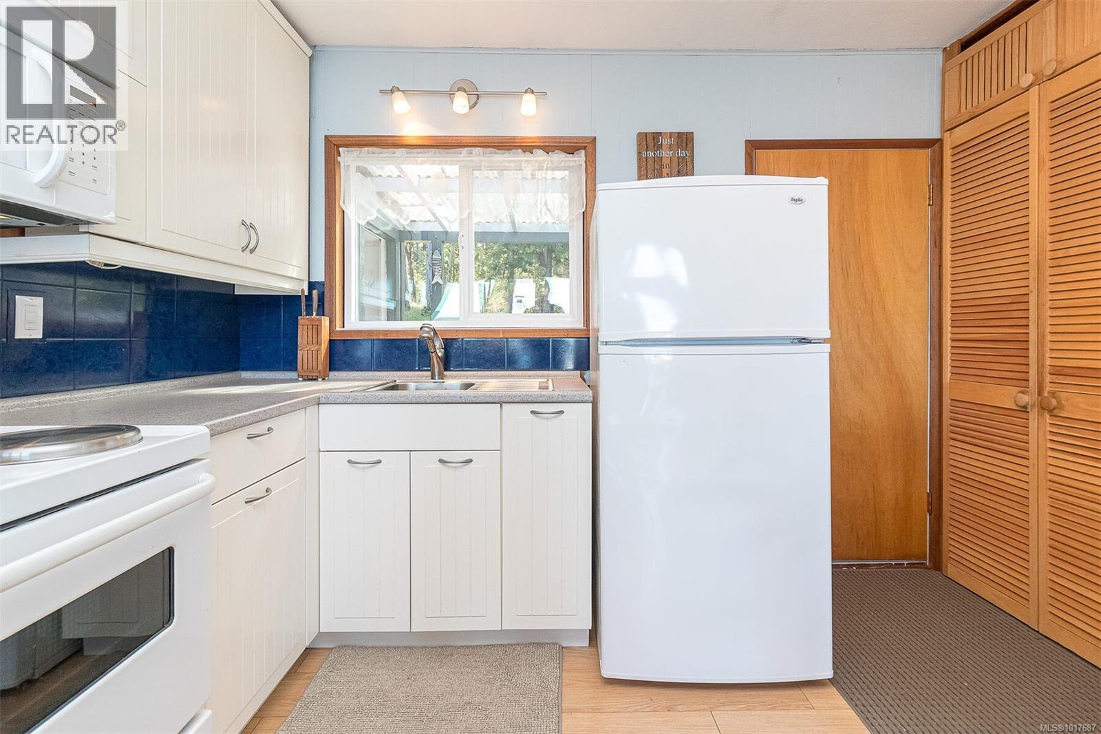  109 McKenzie Crescent, Piers Island