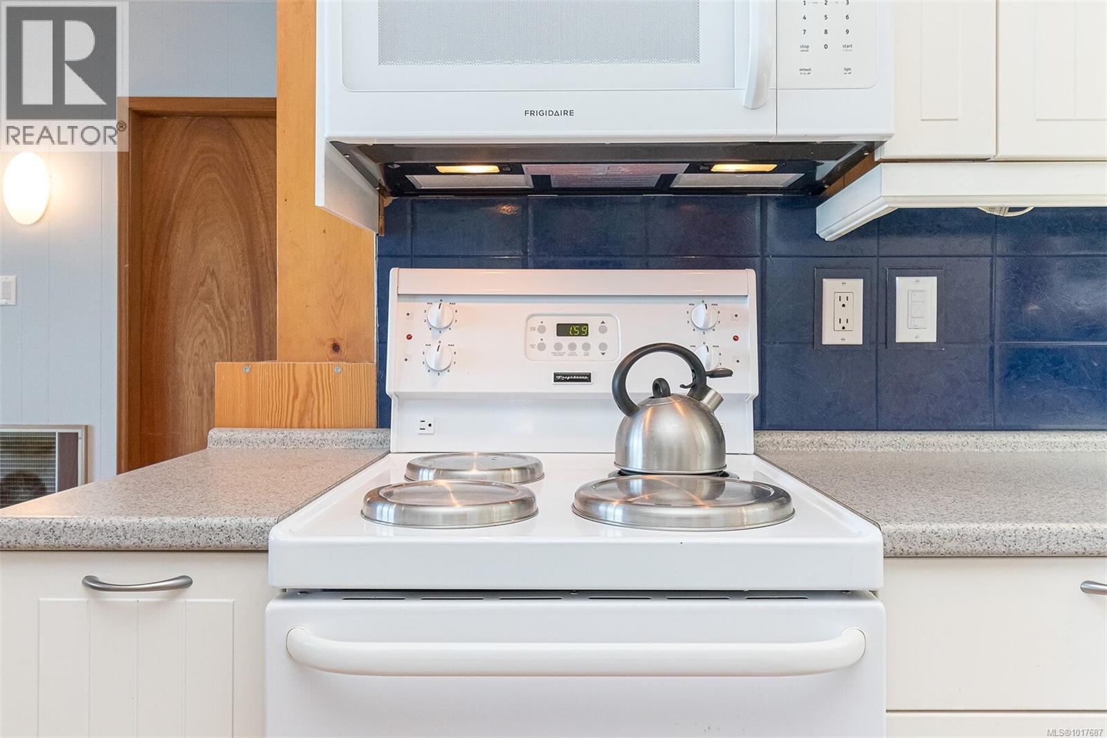  109 McKenzie Crescent, Piers Island