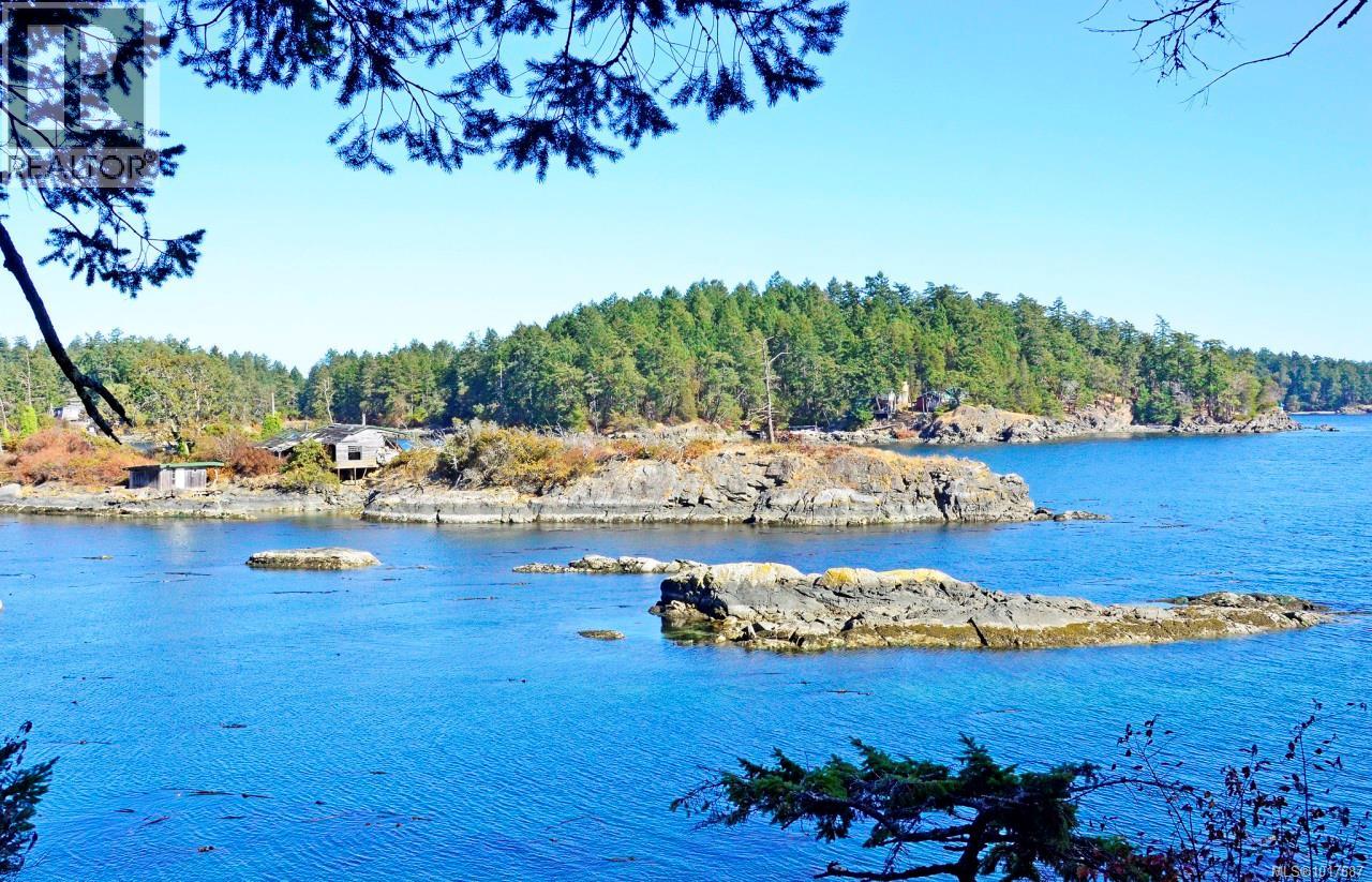  109 McKenzie Crescent, Piers Island