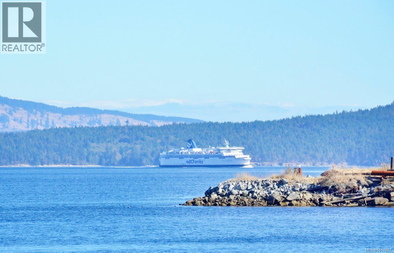  109 McKenzie Crescent, Piers Island