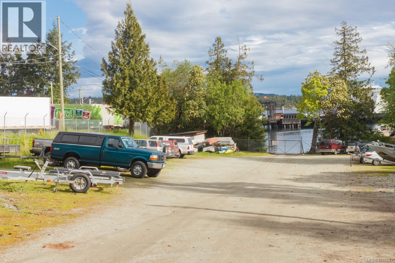  109 McKenzie Crescent, Piers Island