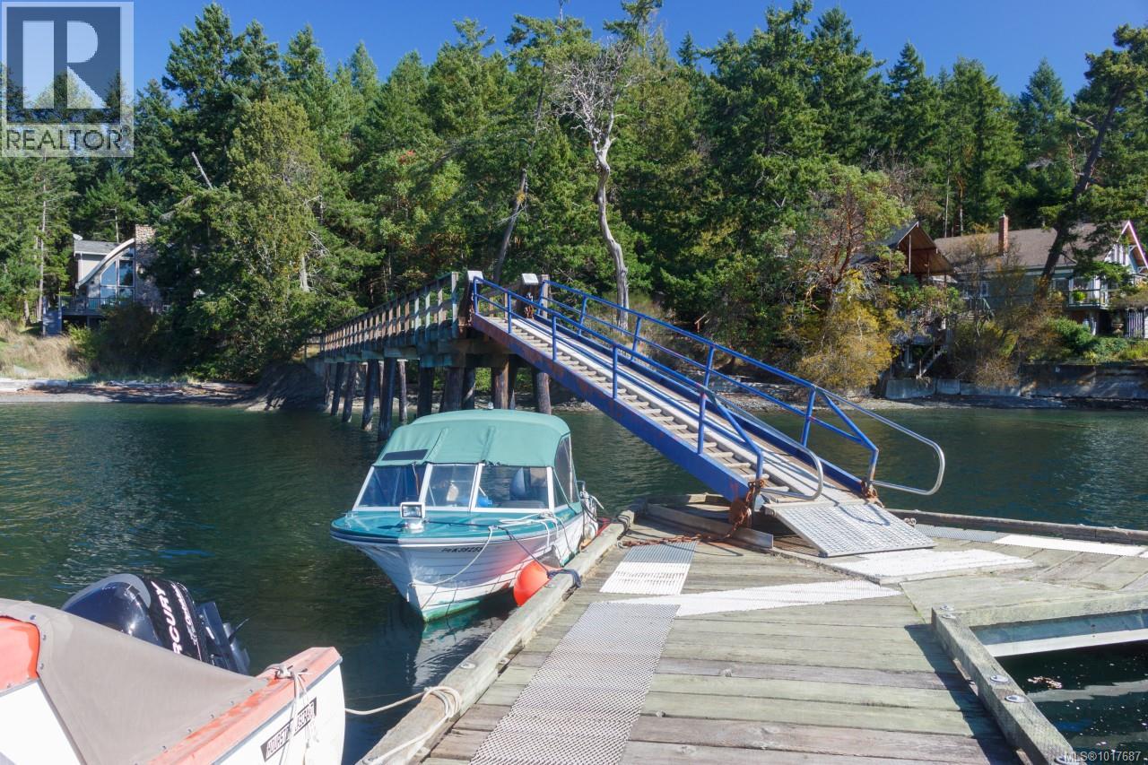  109 McKenzie Crescent, Piers Island