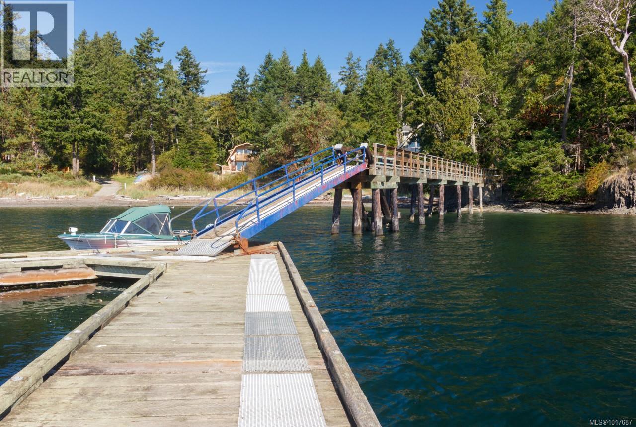  109 McKenzie Crescent, Piers Island