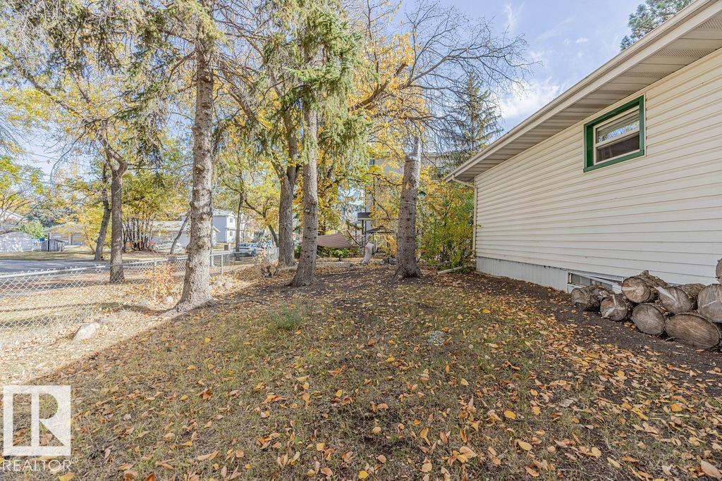 12339 89 ST NW NW, Edmonton