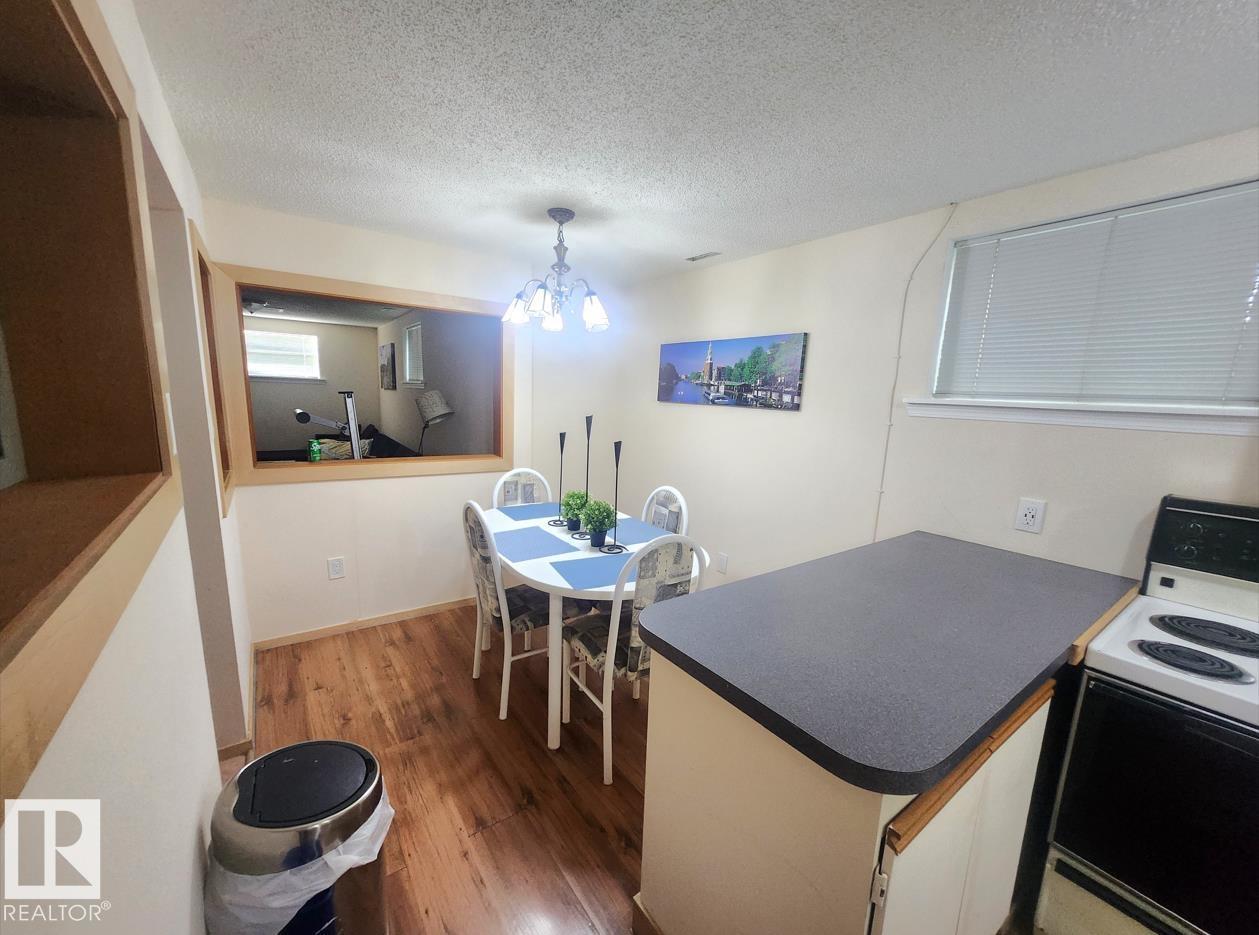 12339 89 ST NW NW, Edmonton