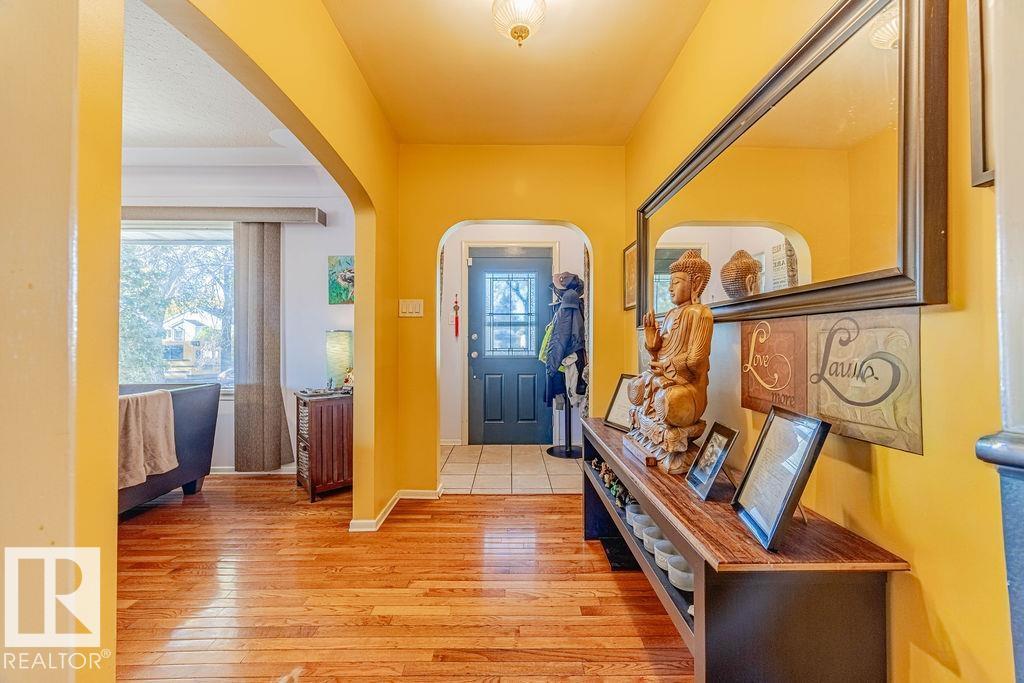 12339 89 ST NW NW, Edmonton