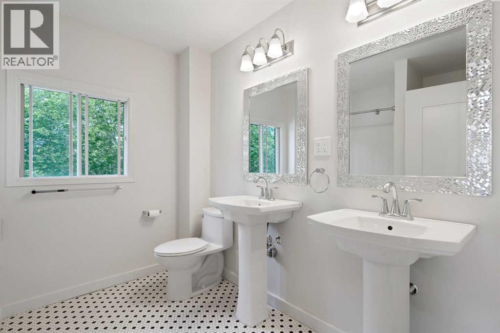 Single Family House for Sale in   Avenue NW Mount Pleasant Calgary 