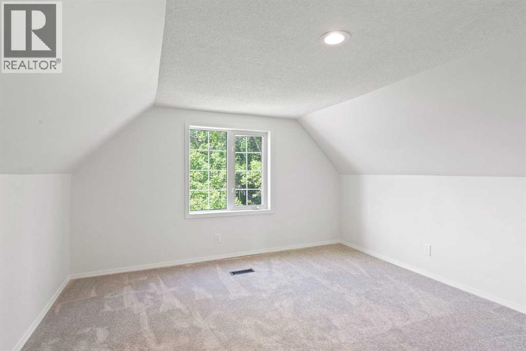 Single Family House for Sale in   Avenue NW Mount Pleasant Calgary 