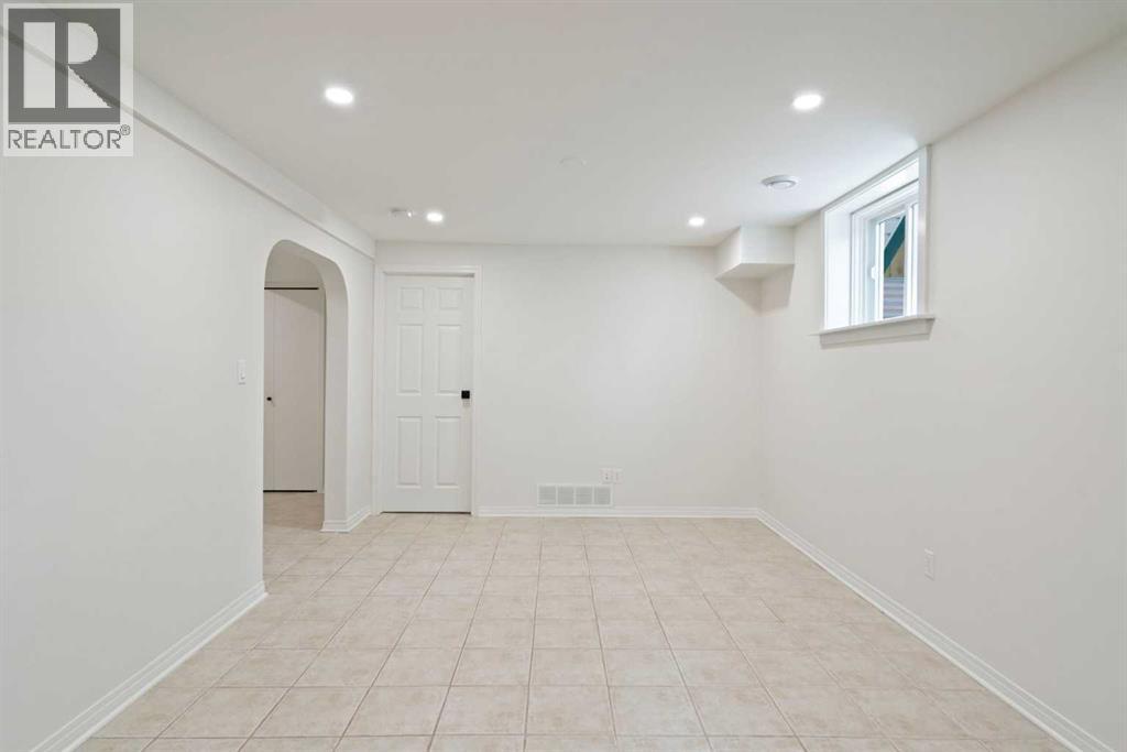 Single Family House for Sale in   Avenue NW Mount Pleasant Calgary 