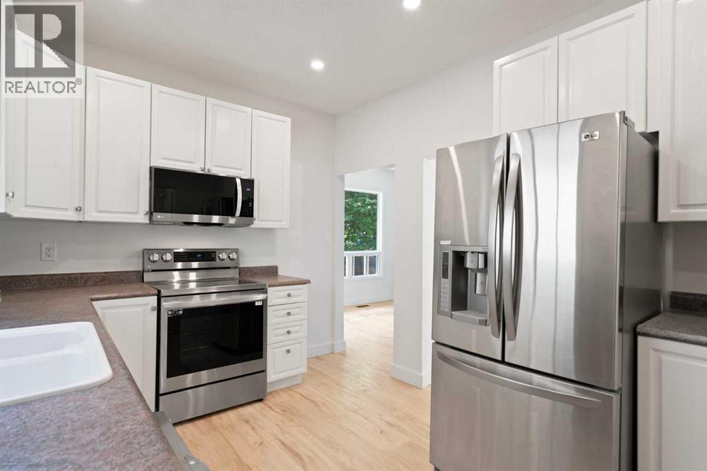 Single Family House for Sale in   Avenue NW Mount Pleasant Calgary 