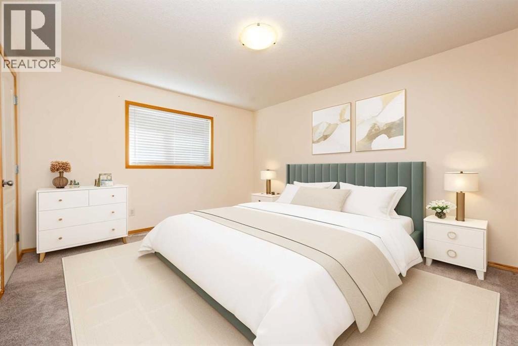 Single Family House for Sale in  Royal Birkdale Crescent NW Royal Oak Calgary 