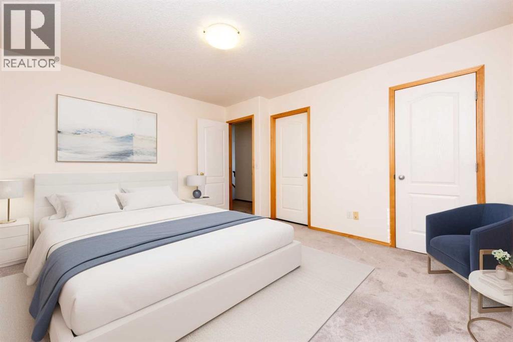 Single Family House for Sale in  Royal Birkdale Crescent NW Royal Oak Calgary 