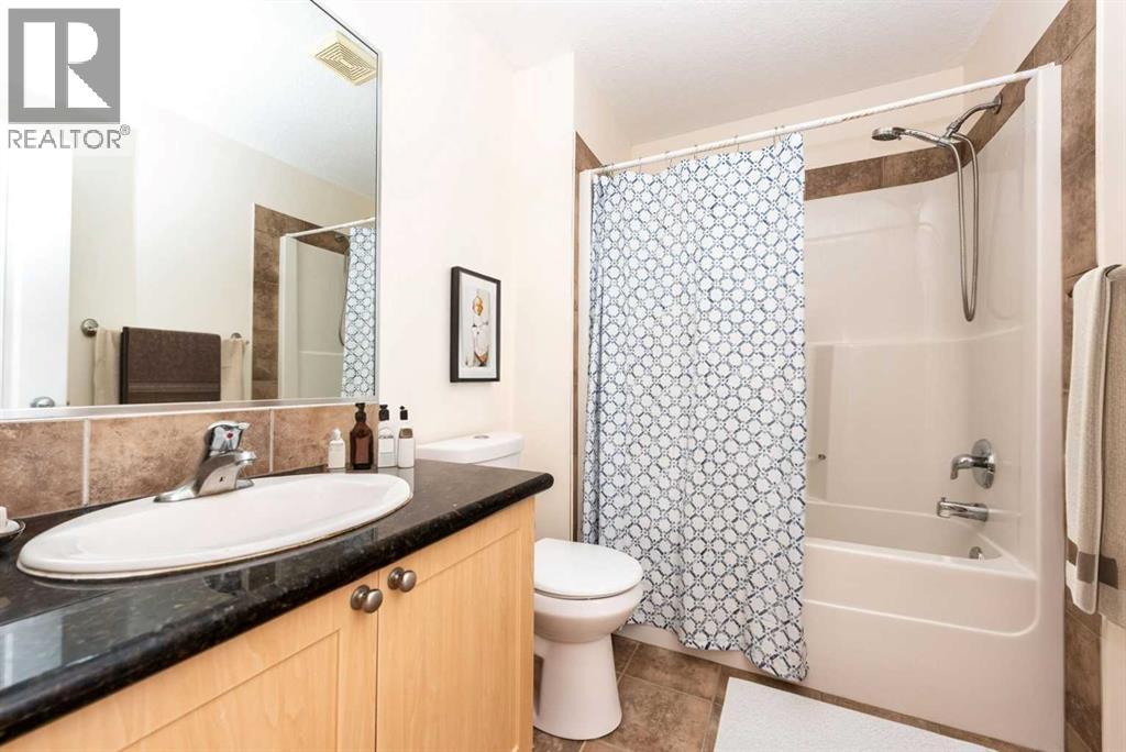 Single Family House for Sale in  Royal Birkdale Crescent NW Royal Oak Calgary 