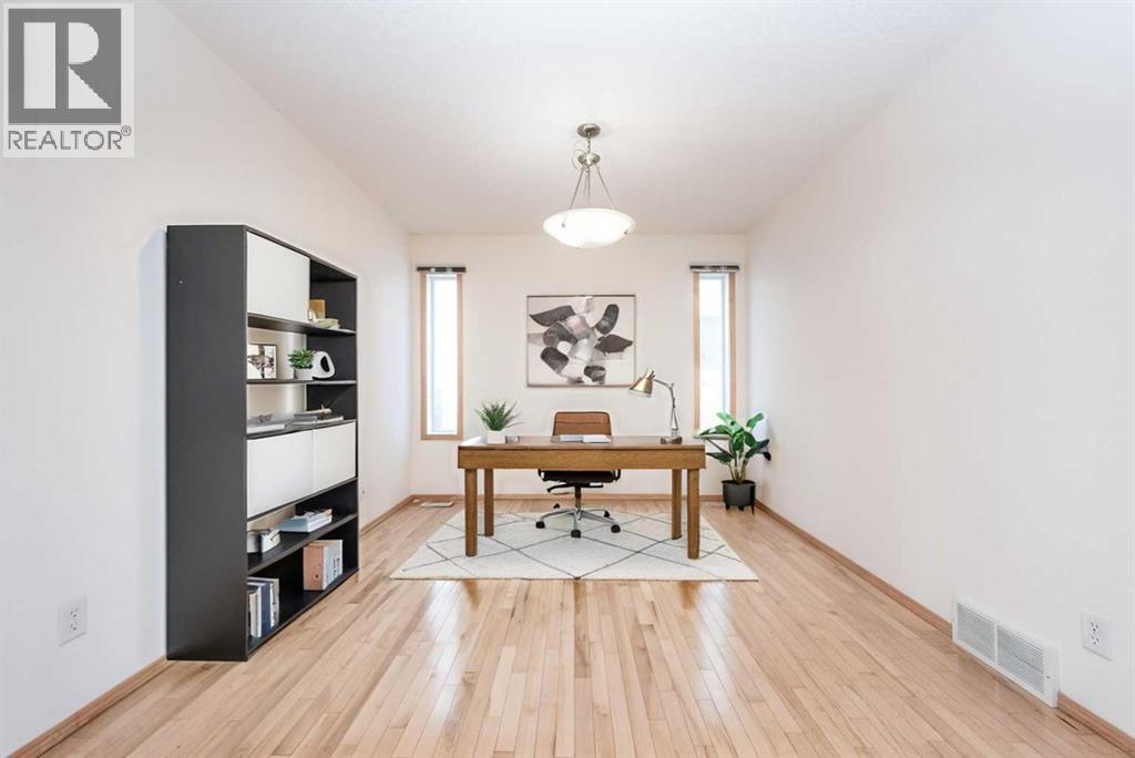 Single Family House for Sale in  Royal Birkdale Crescent NW Royal Oak Calgary 