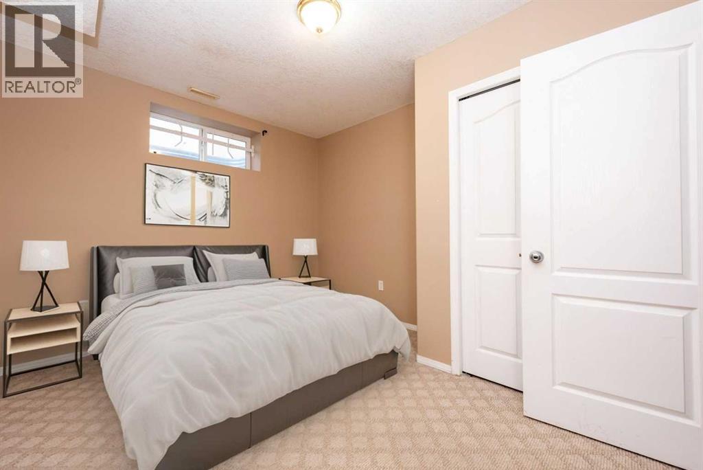 Single Family House for Sale in  Royal Birkdale Crescent NW Royal Oak Calgary 