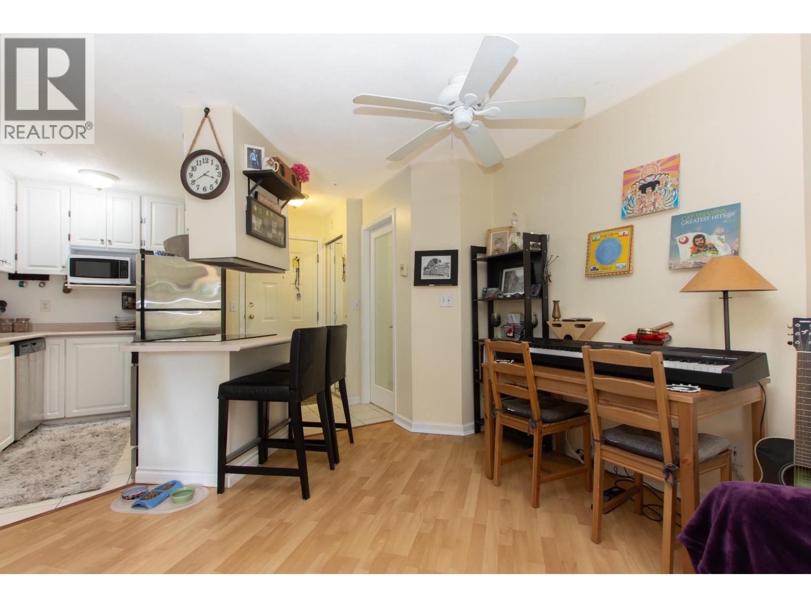 E210 40180 WILLOW CRESCENT, Squamish